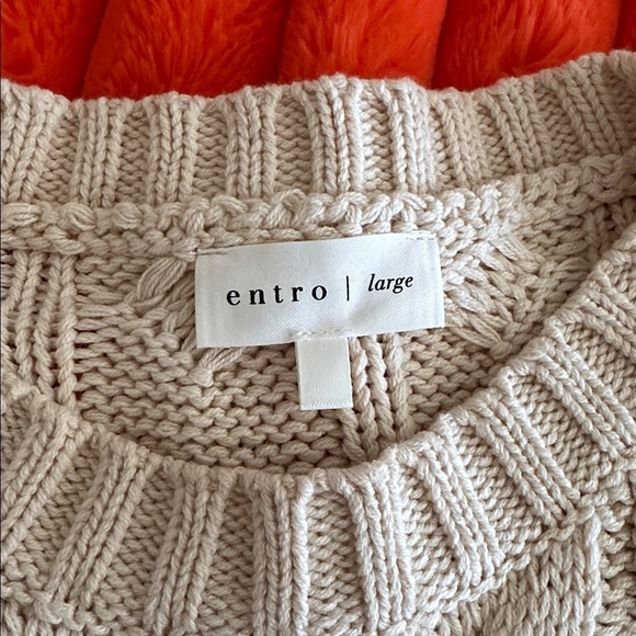 Entro oatmeal large Cable Knit Sweater - Picture 4 of 7